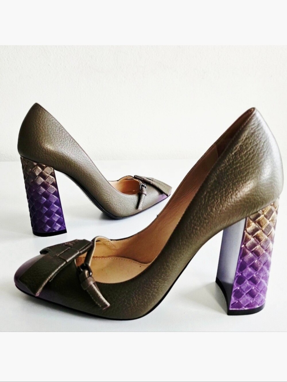 Bottega Veneta Purple & Olive Green Ombre Block Heel Leather Pumps